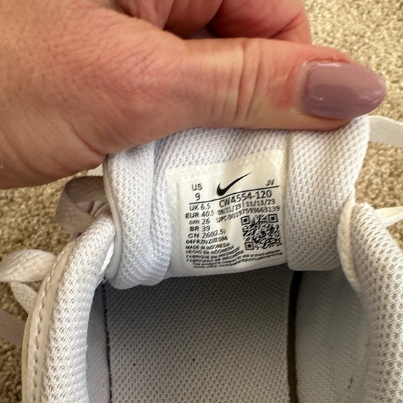 Nike Air Max SC Women's White and Light Purple Sneakers - Picture 10 of 10